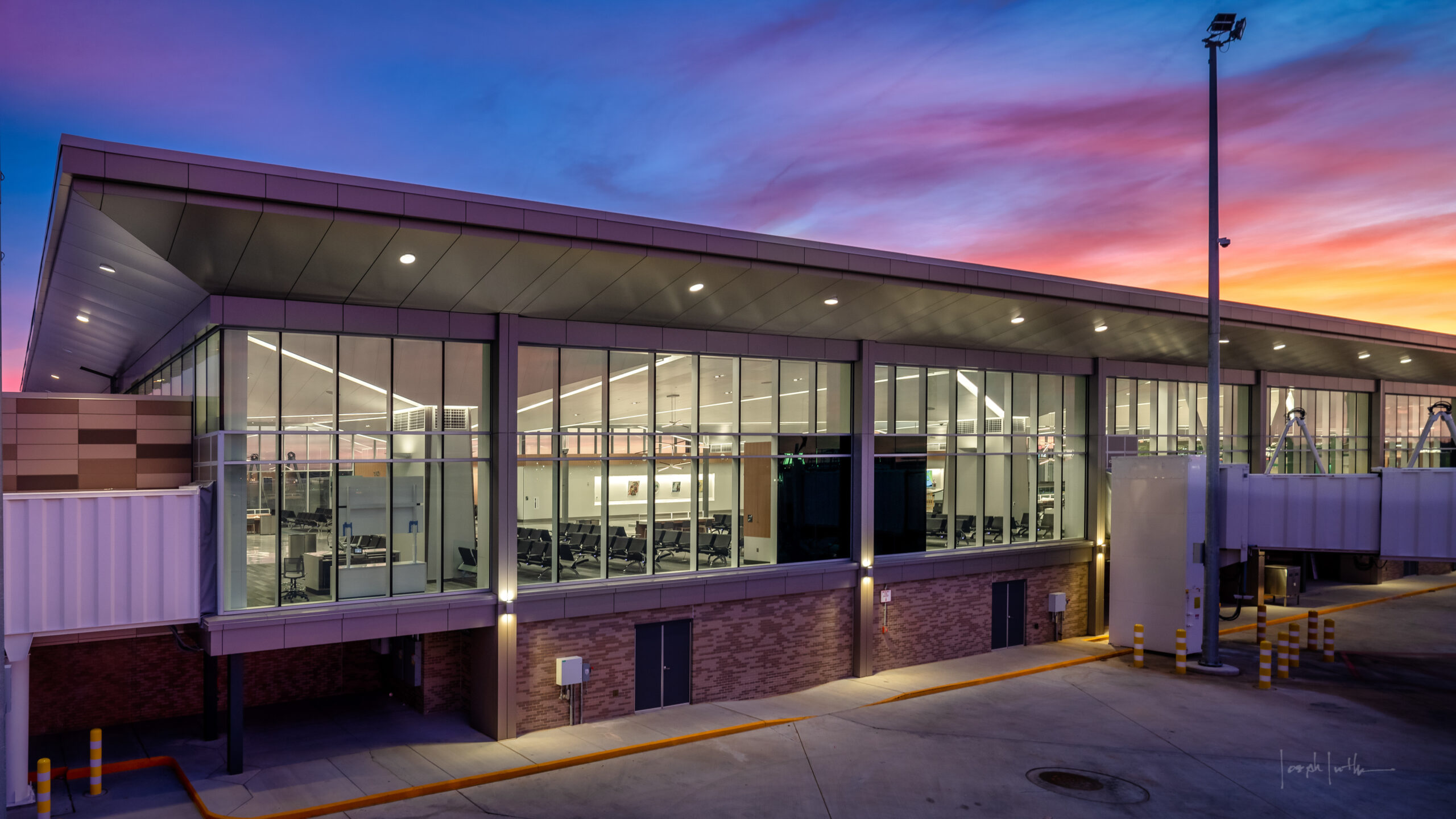mem concourse b modernization 5386